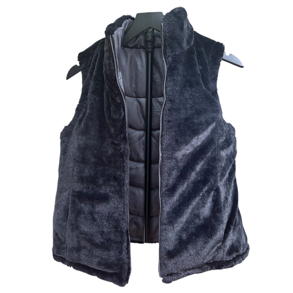 Faux Fur Cozy & Elegant Reversible Black & Grey Vest Women’s Size Small